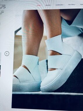Lofina Mills Bianca ankle shoe-NEW